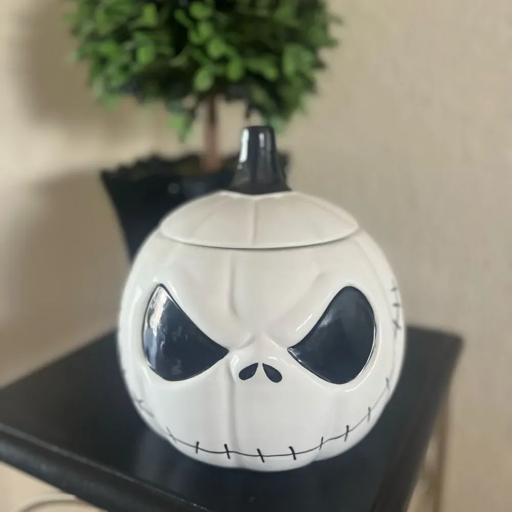 🆕 Disney’s Jack Skellington Pumpkin Head Cookie Jar